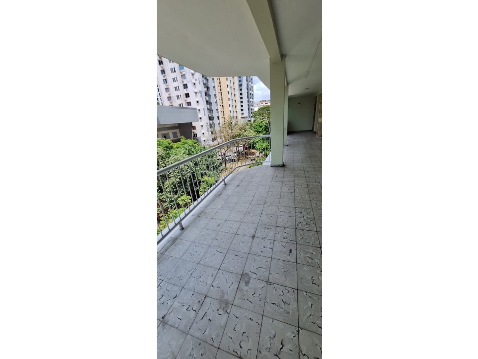 Alquiler de apartamento en Vía Argentina