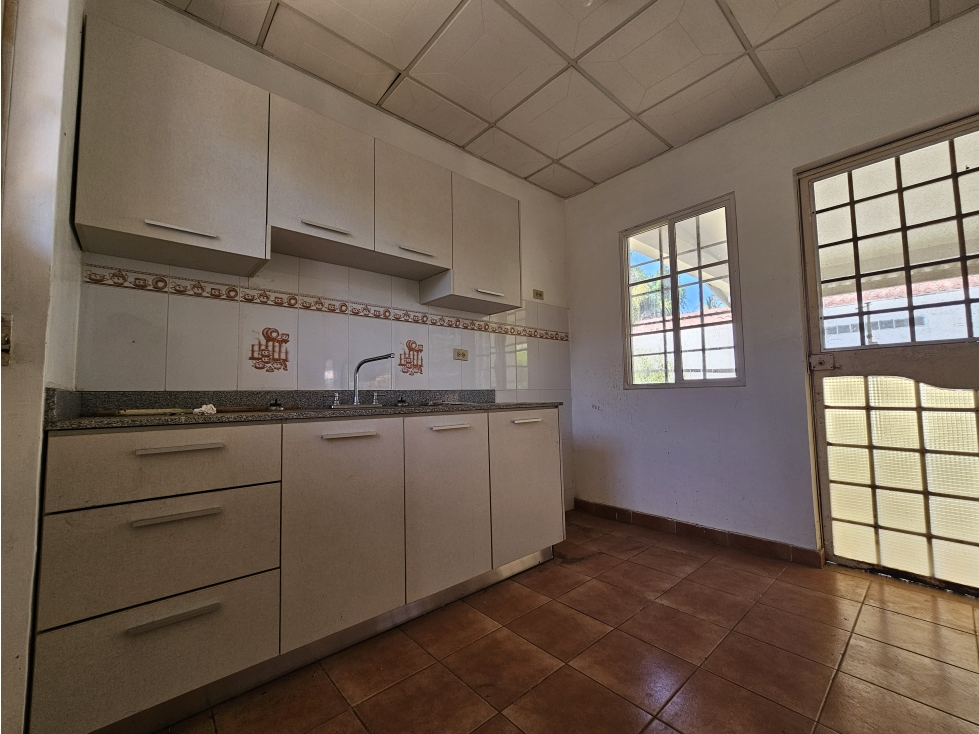 Venta de casa en Brisas de Guayacanes, Chitré — foto 5