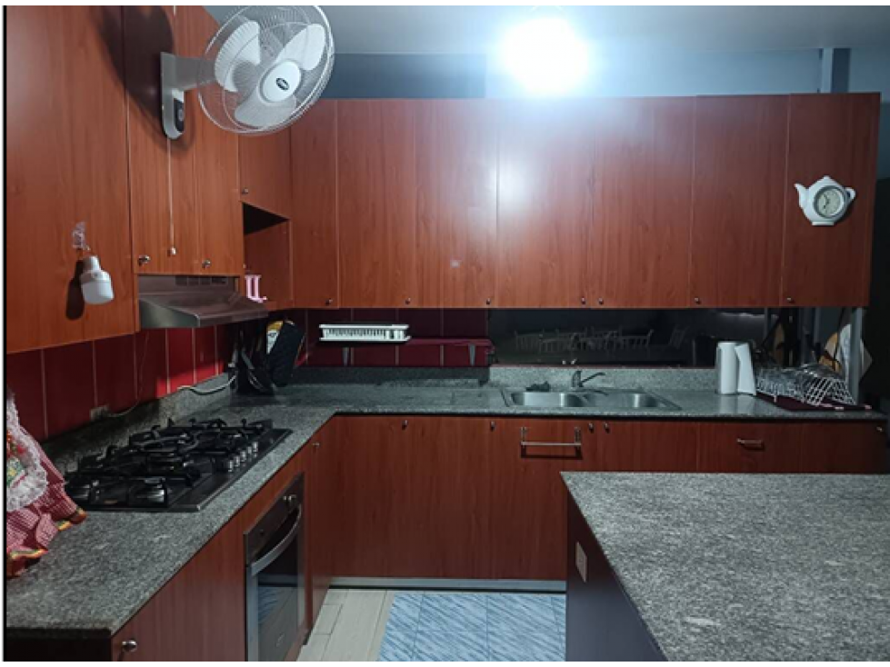 Venta de casa con piscina en Las Uvas, San Carlos. MY — foto 5