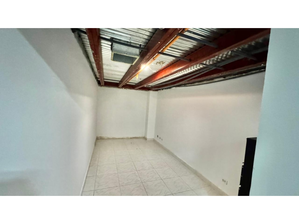 Se vende/alquila local comercial en Plaza Costa Sur 486 m² - 6
