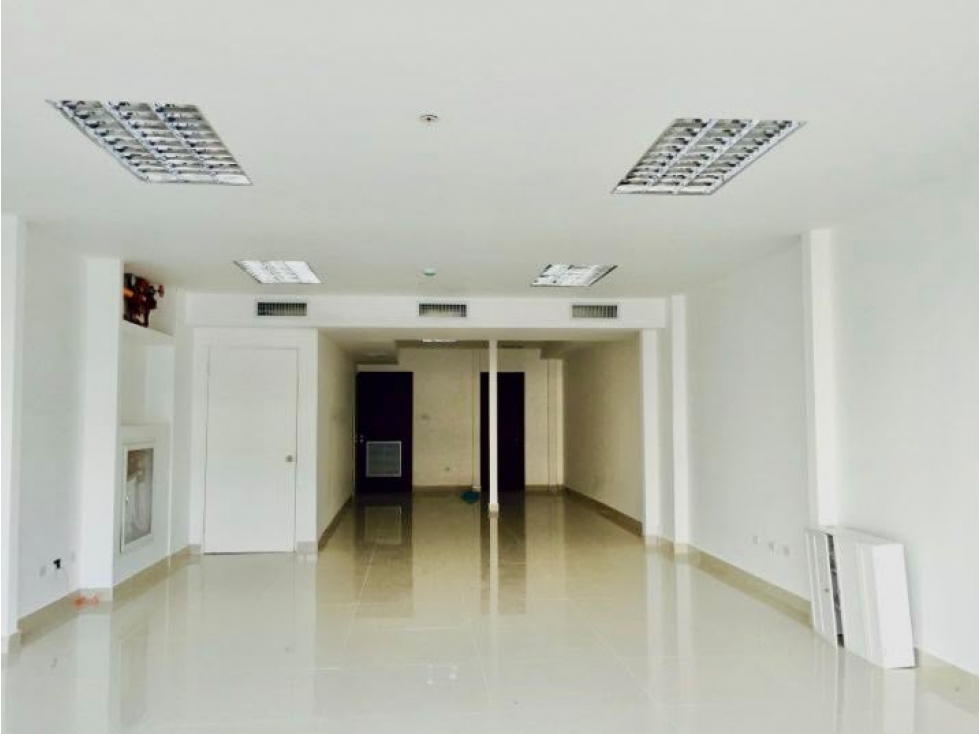Alquiler de local comercial en Condado Business Center. YP — foto 3