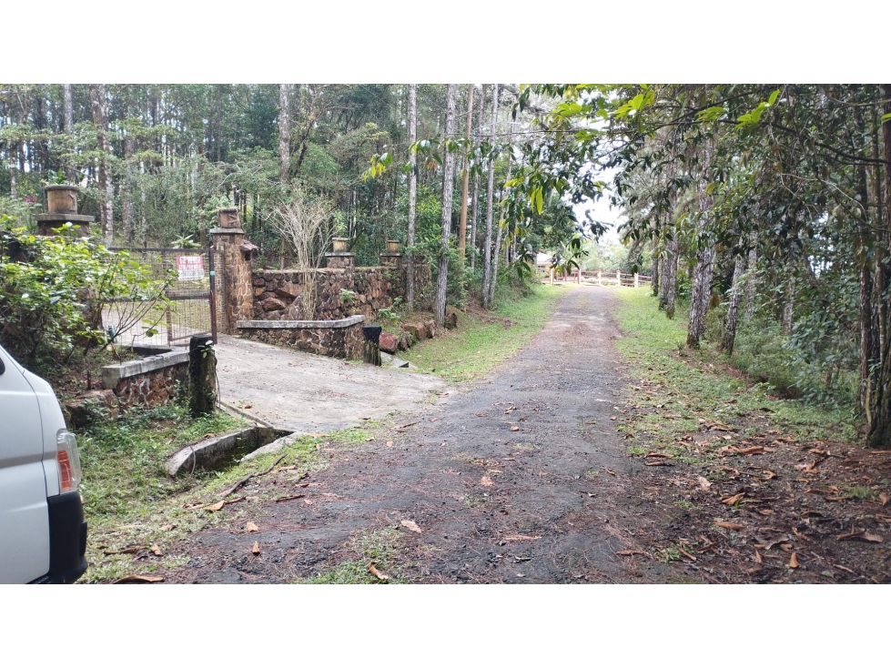 Venta de casa en Altos de Cerro Azul. MY - 5