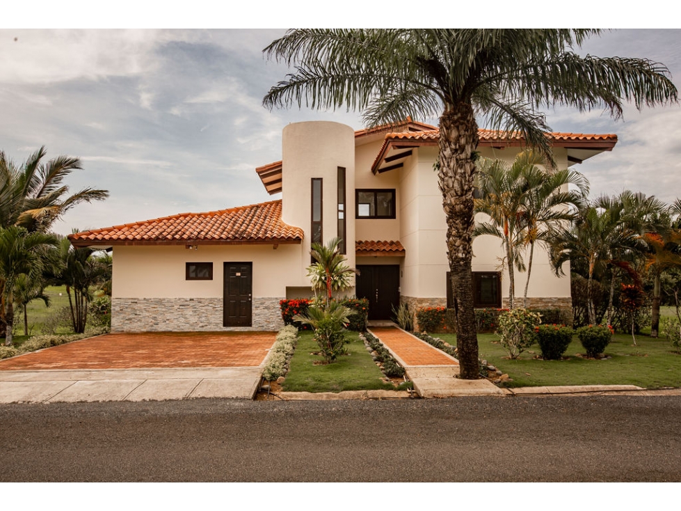 Venta de casa de playa en Andromeda, Pedasí - 2