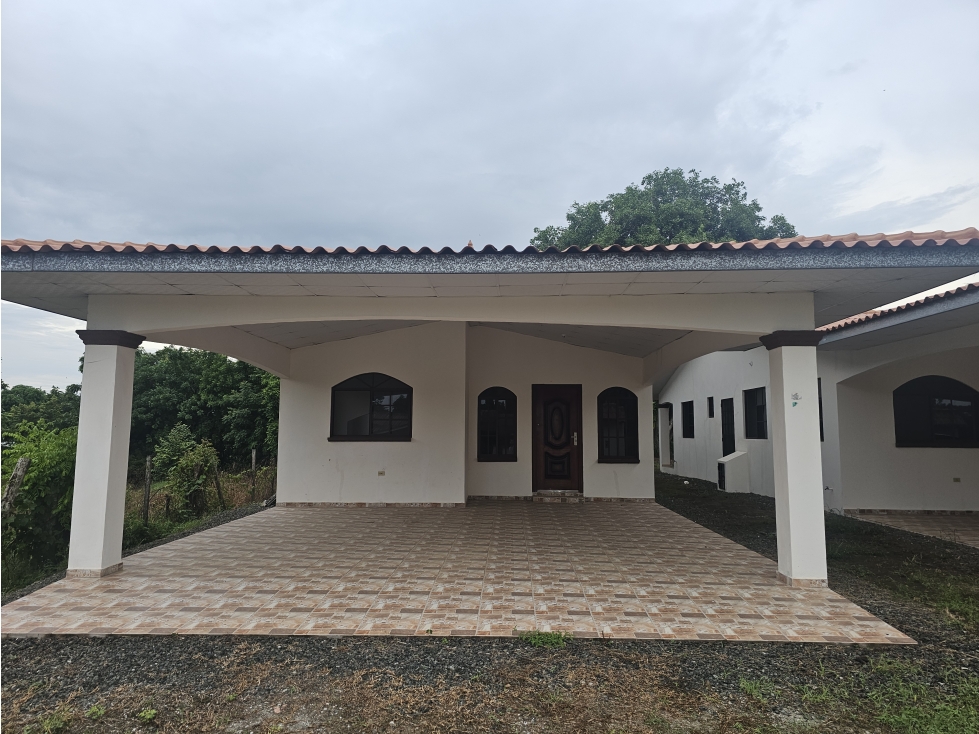 Venta de casa en La Huaca de Guararé, Los Santos. MB