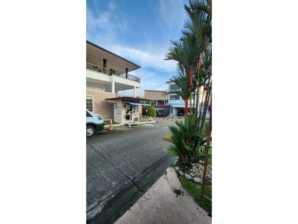 Venta de casa en Villa de Las Fuentes, Betania. MY — foto 4