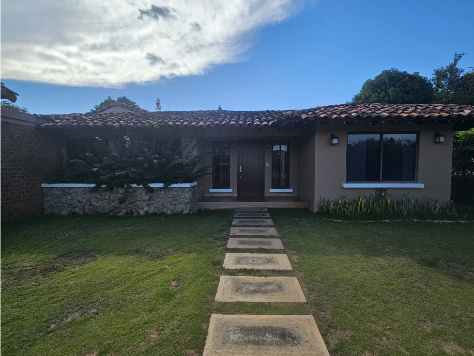 Venta de casa en Residencial Cubitá, Chitré. MB