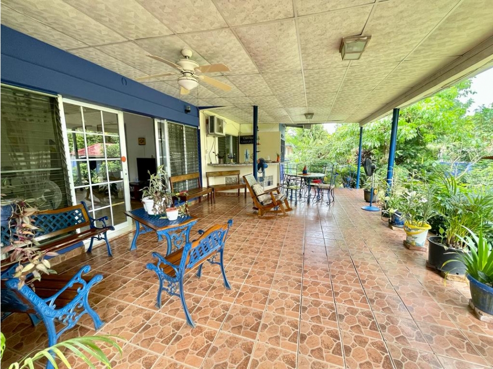 Venta de Casa en Las Cumbres. - 2
