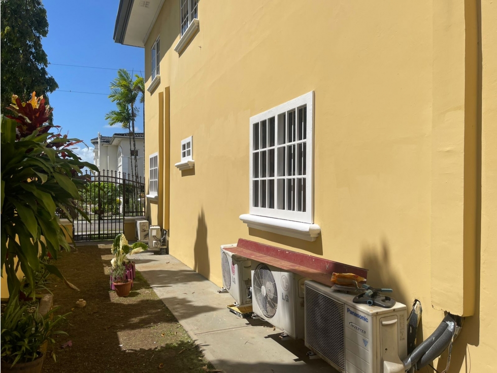 Venta de casa en Rainforest Villas, Clayton. MY - 3