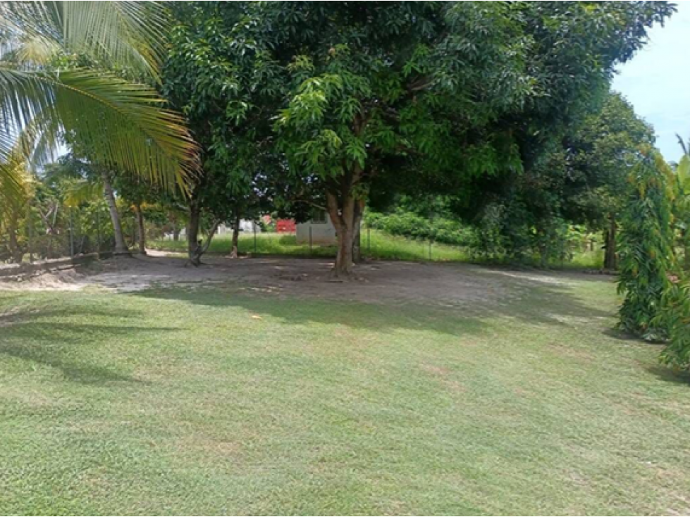 Venta de casa con piscina en Las Uvas, San Carlos. MY — foto 3