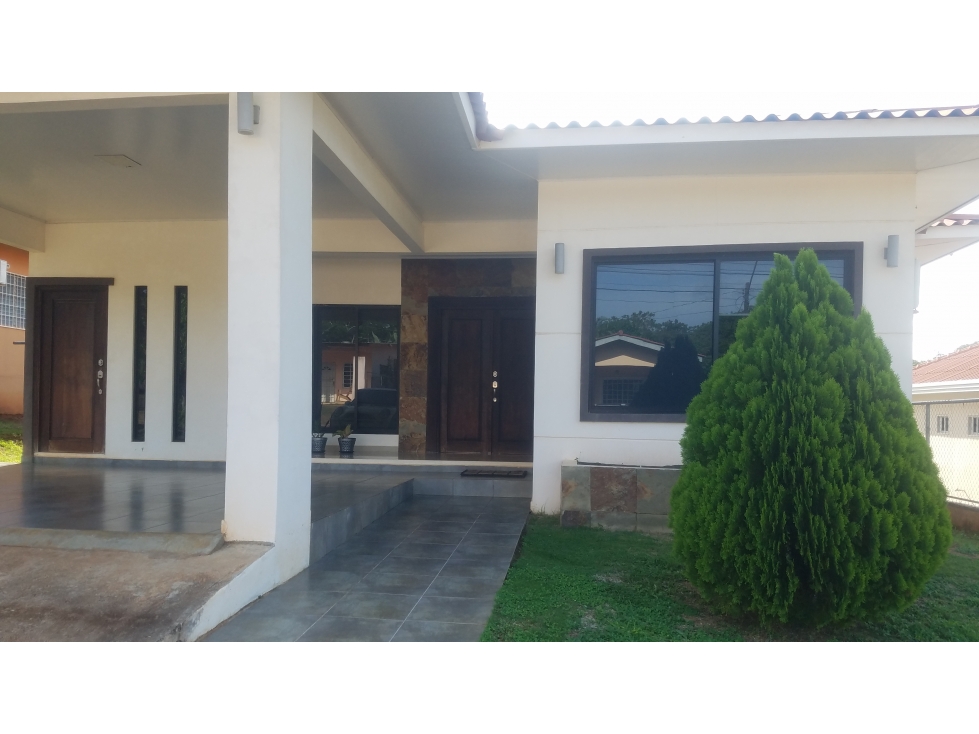 Se Vende Casa en La Arena de Chitré Herrera - 1
