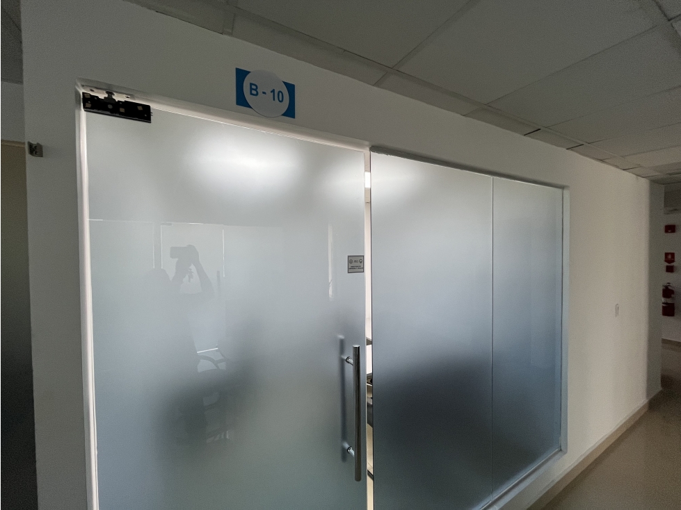 Alquiler de oficina en Ocean Business Plaza, Marbella — foto 3