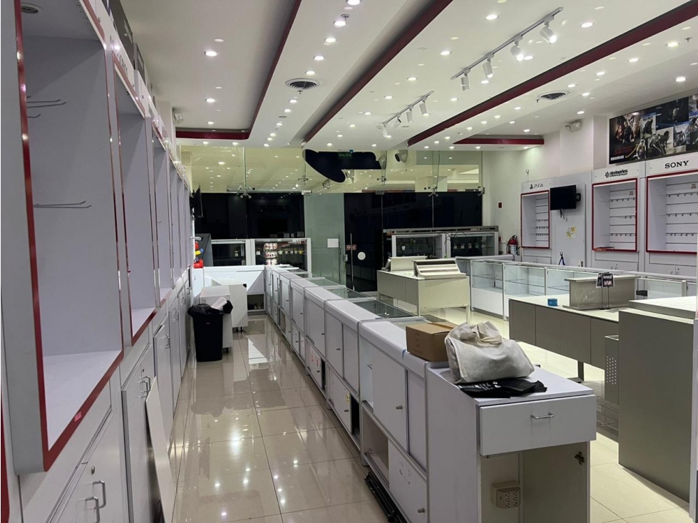 Venta de local comercial en Los Andes mall — foto 2