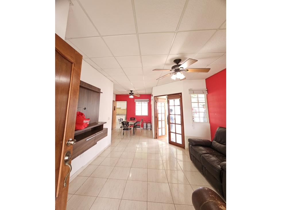 Alquiler de casa amoblada en Brisas de Guayacanes, Chitré - 5