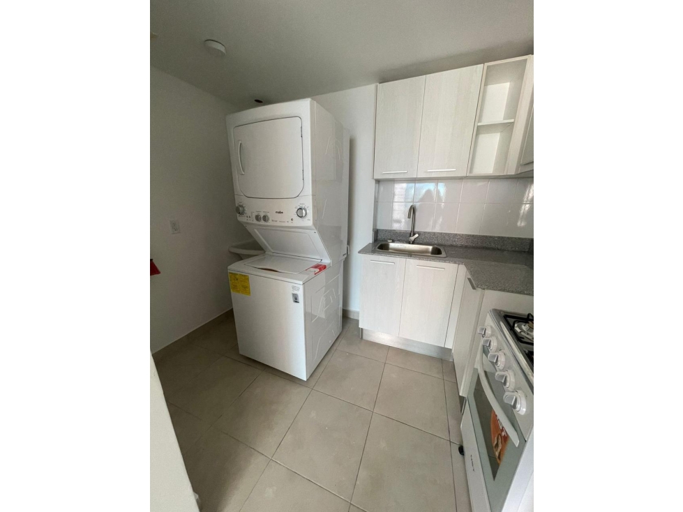 Alquiler de apartamento amoblado en PH Alai, Vía España. MY — foto 4