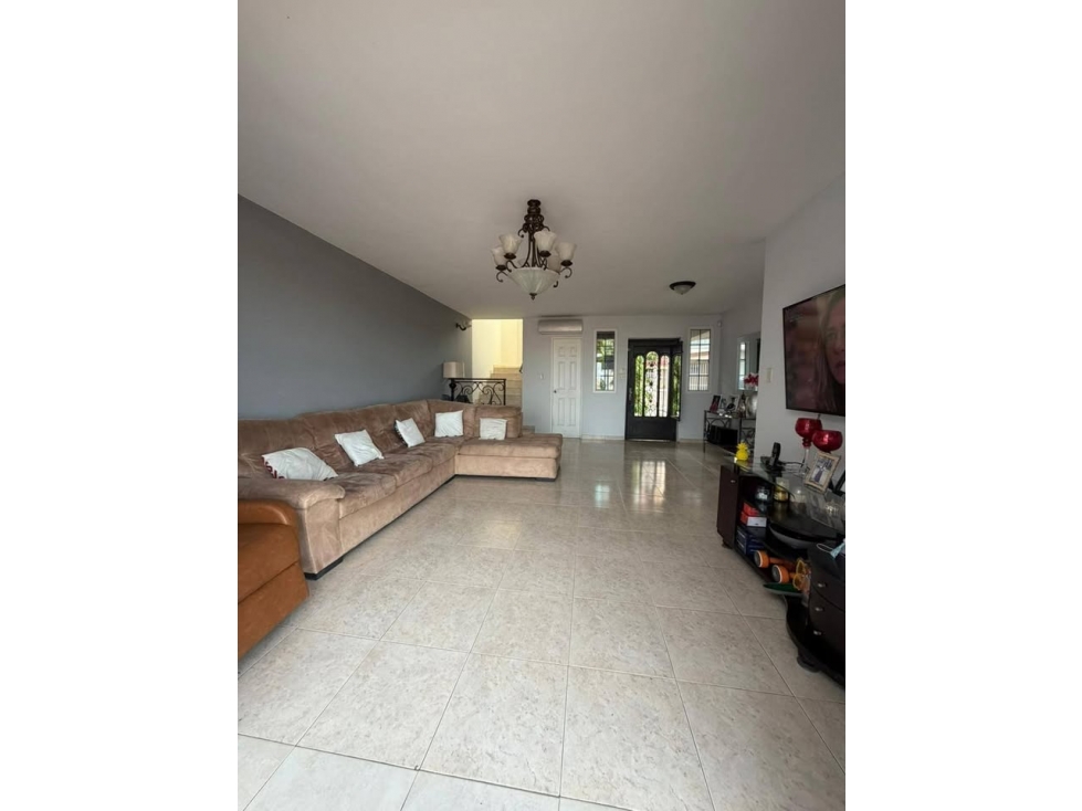 Alquiler de casa en Rivera Colonial, Brisas del Golf. MY — foto 4