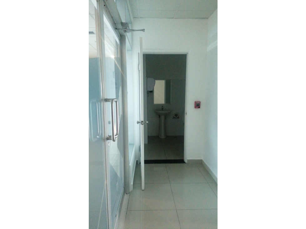 Alquiler de oficina en PH Plaza Real Costa del Este — foto 6