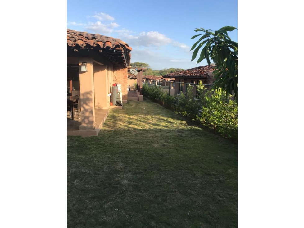 Venta de casa en Residencial Cubita, La arena de Chitré - 2
