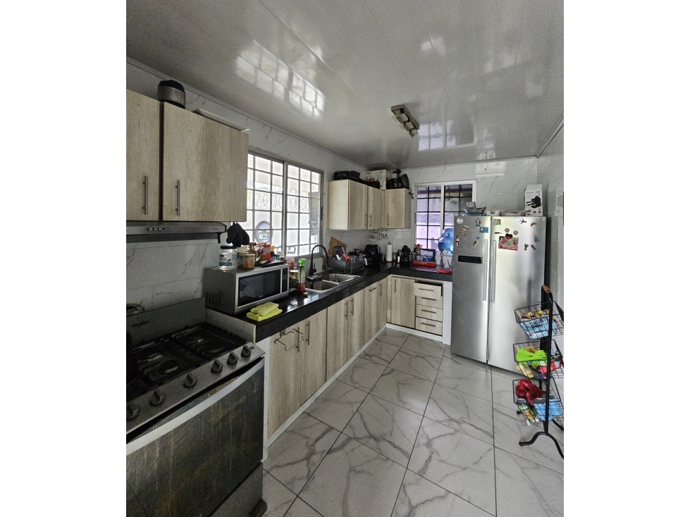 Venta de casa con muro perimetral en Residencial El Mesón, Chitré — foto 6