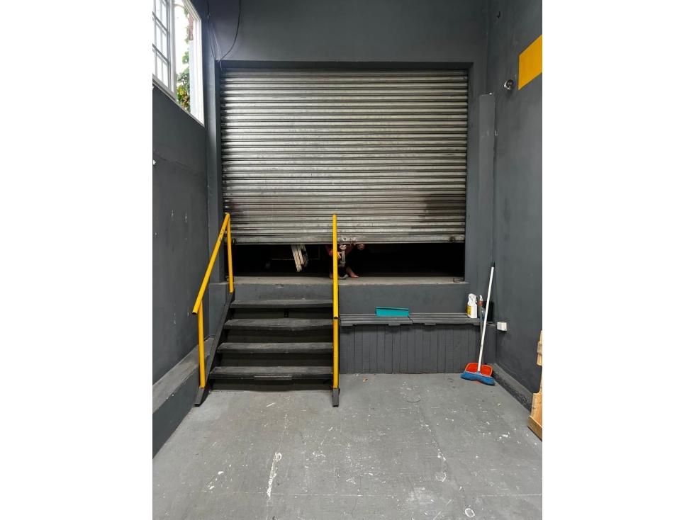 Alquiler de galera en San Francisco 200 m² — foto 6