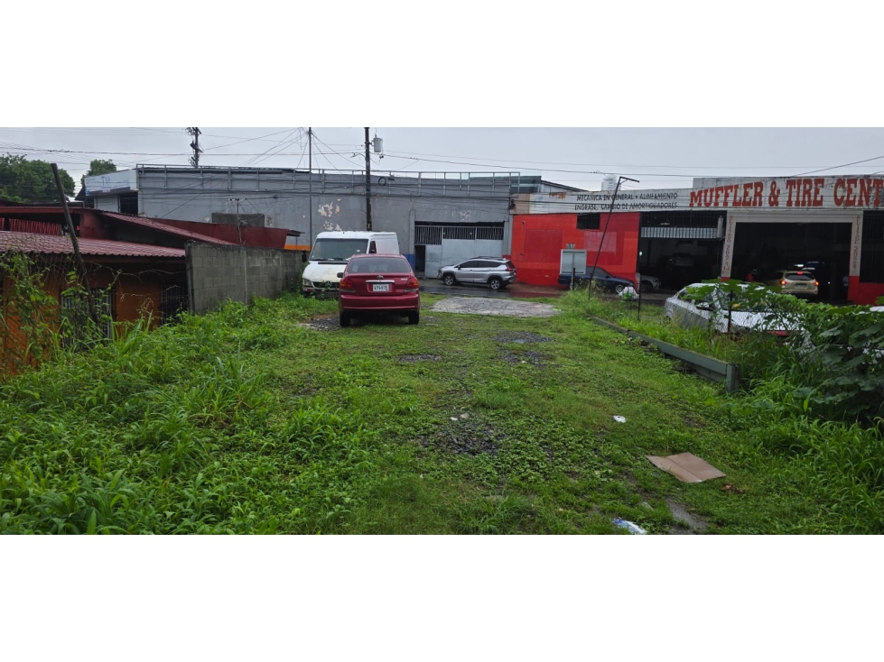 Venta de terreno en Parque Lefevre. MY - 2