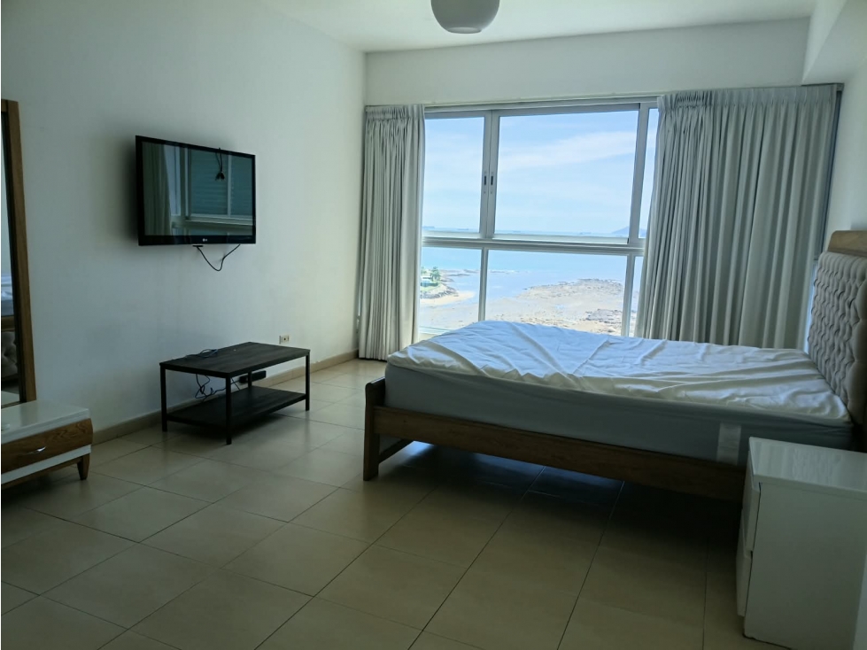 Alquiler de apartamento amoblado - PH Grand Bay Tower, Ave. Balboa. JC — foto 3