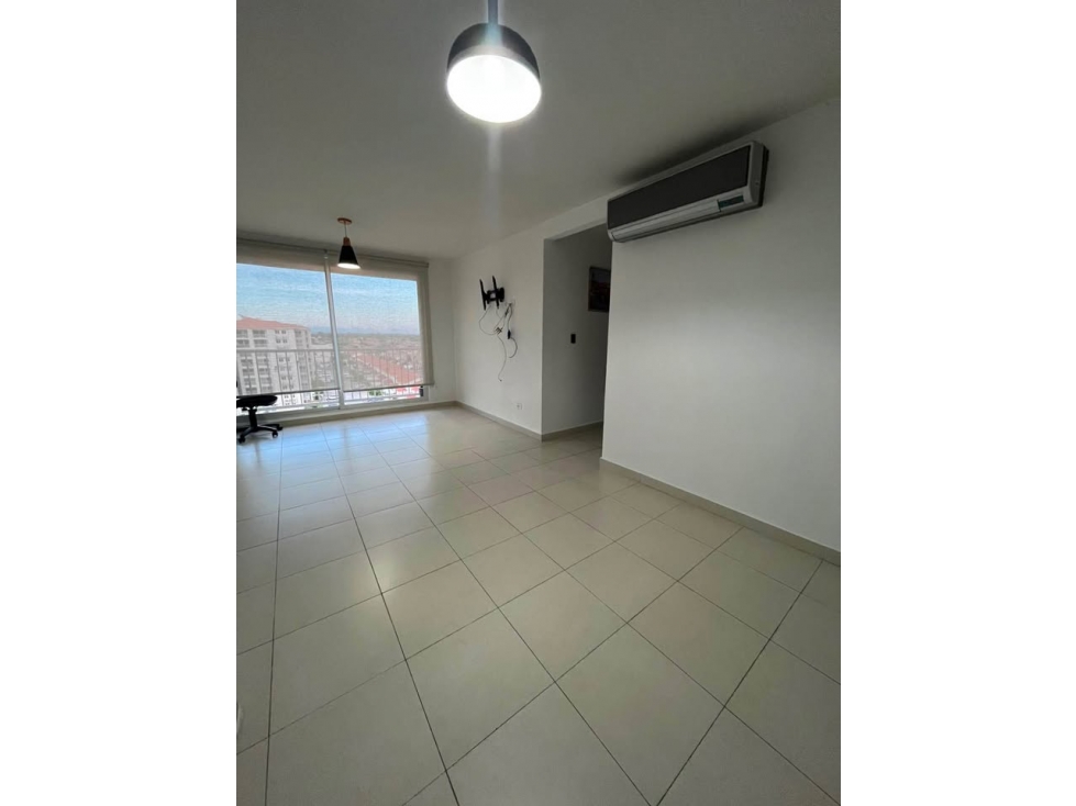 Alquiler de apartamento en PH Torres de Versalles I. MY - 2