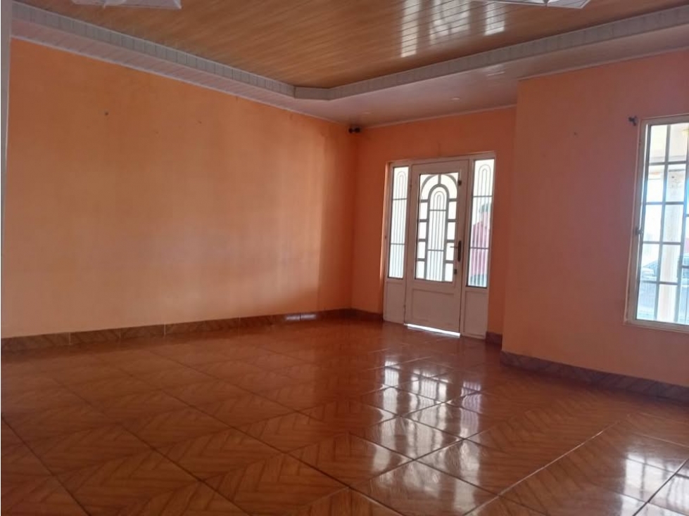 Venta de casa en Puertas del Este, Vía Tocumen. MY - 2