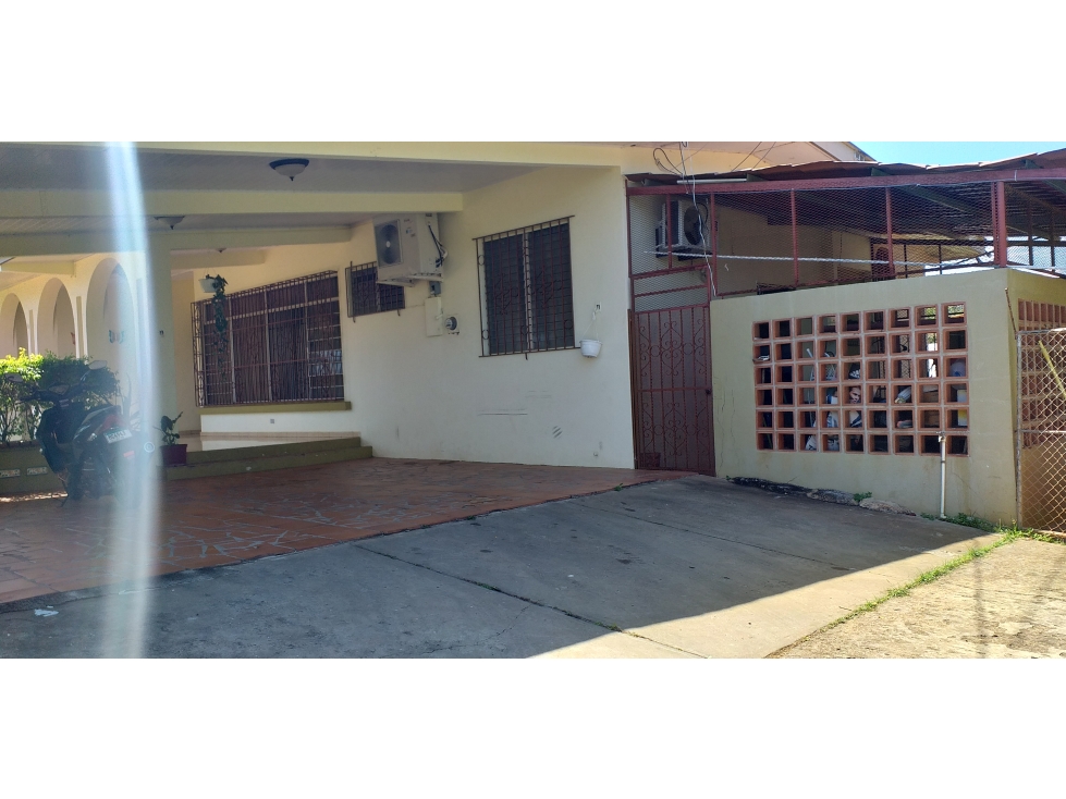 Se vende Casa en el Vigía de Chitré Herrera - 2