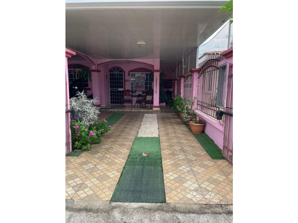 Venta de casa amoblada en Urb. Los Perales - Monagrillo - 4