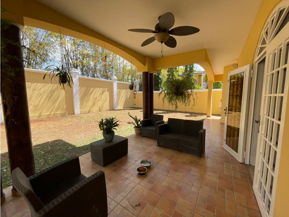 Venta de casa en Rainforest Villas, Clayton. MY - 4