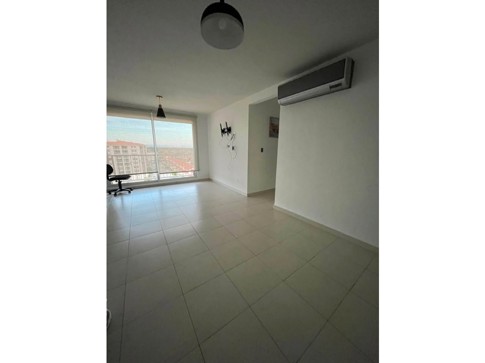Alquiler de apartamento en PH Torres de Versalles I. MY