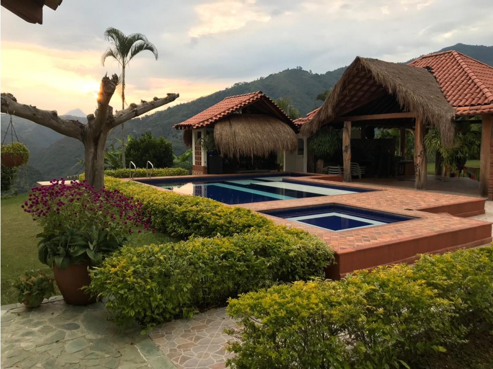VENTA DE FINCA EN AMAGÁ - SUROESTE ANTIOQUEÑO - 1