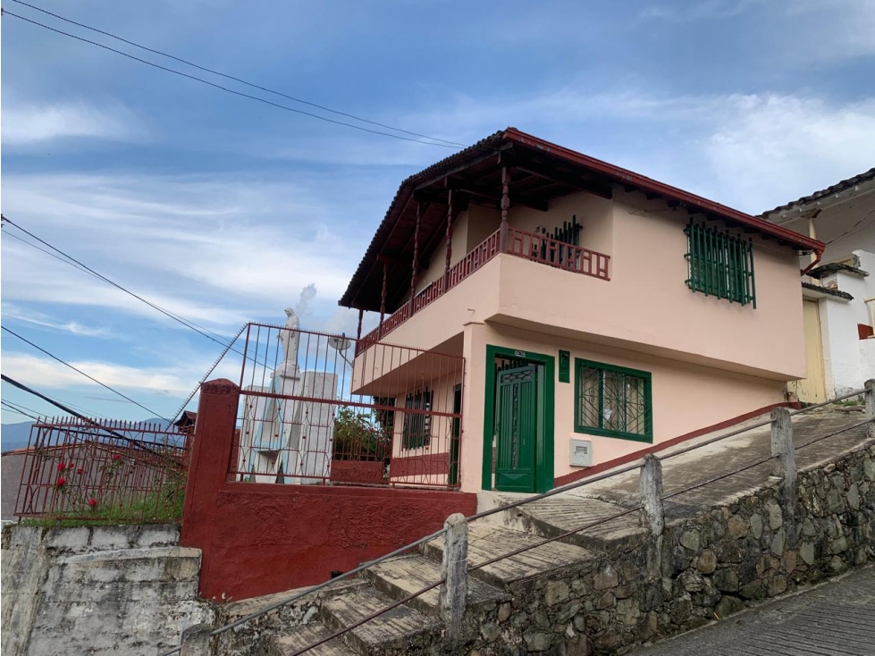 VENTA CASA TITIRIBÍ, SUROESTE ANTIOQUEÑO