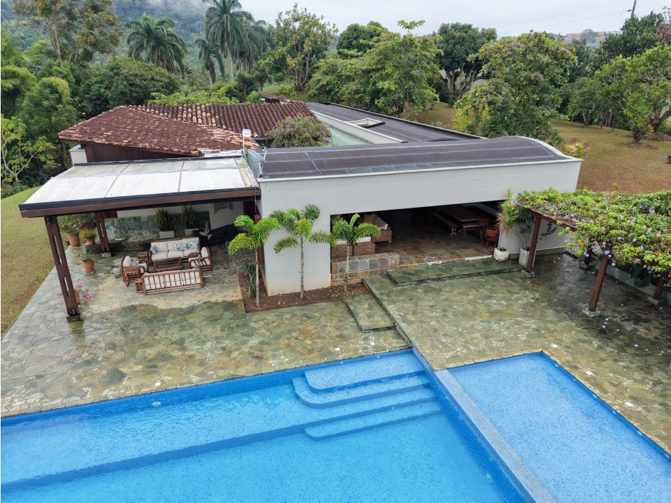 VENTA DE FINCA EN VENECIA SUROESTE DE ANTIOQUIA UNIDAD CERRADA — foto 3