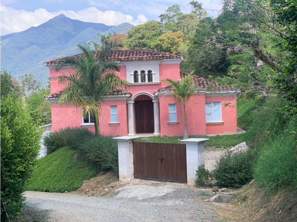 VENTA DE FINCA NUEVA EN VENECIA, SUROESTE ANTIOQUEÑO