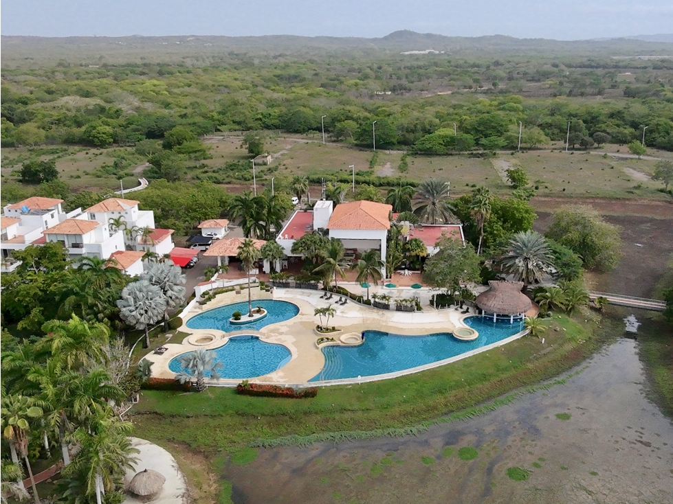 Zona Norte - Venta de Apartamento en Laguna Club.