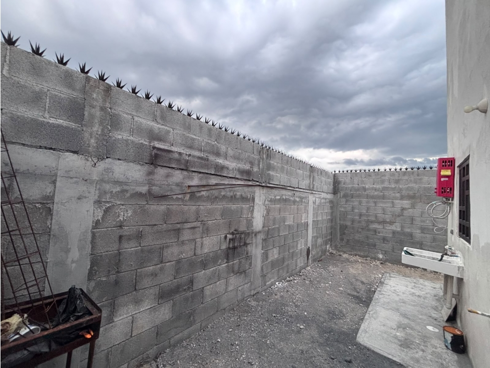 CASA EN RENTA EN FUENTE DE PIEDRA, JUÁREZ, NL JUNTO A PARQUE — foto 4