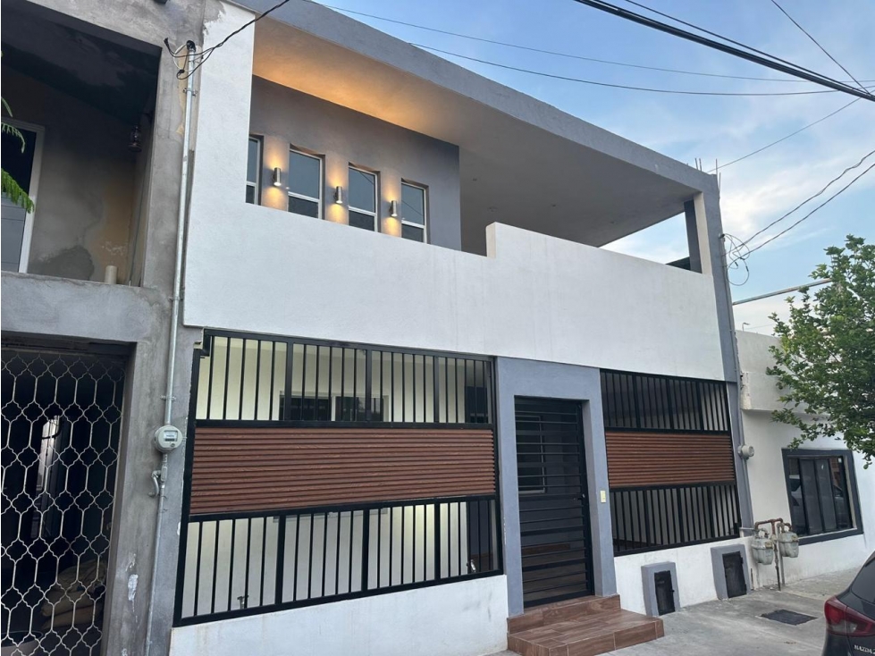 CASA EN VENTA EN CENTRO DE SAN NICOLÁS DE LOS GARZA, NL.
