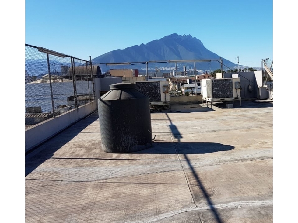 PROPIEDAD COMERCIAL EN VENTA EN MONTERREY ZONA CENTRO - 3