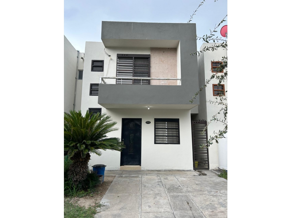 CASA EN RENTA EN LAS HADAS 4TO. SECTOR EN ESCOBEDO N.L. - 1