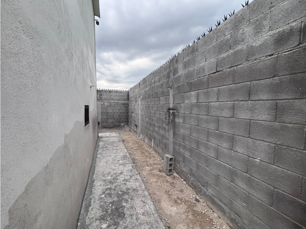 CASA EN RENTA EN FUENTE DE PIEDRA, JUÁREZ, NL JUNTO A PARQUE — foto 5