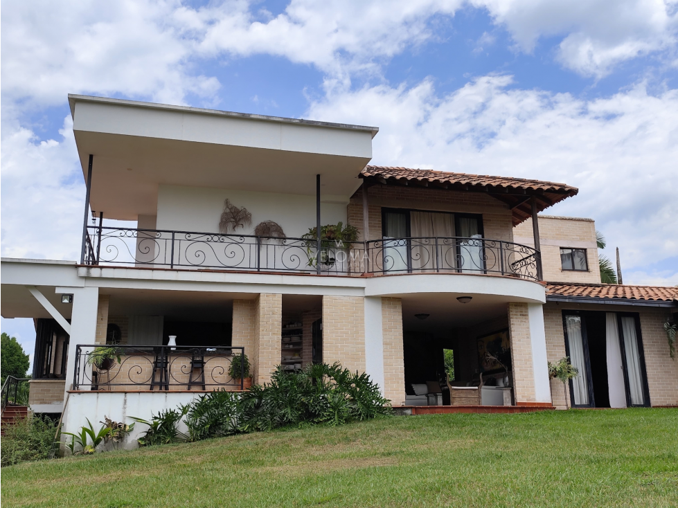 Se Vende Casa Campestre en Cerritos