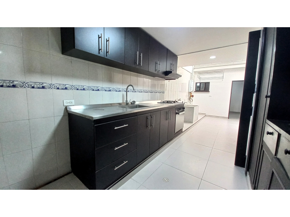 CASA EN CEDRITOS DE 3 PISOS — foto 4