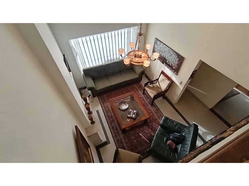 CASA EN COLINA CAMPESTRE DE 2 NIVELES — foto 6