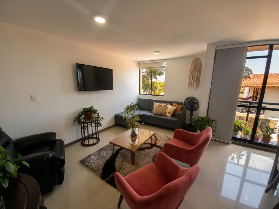 En Venta Apartamento Amplio E Iluminado Al Norte De Amenia