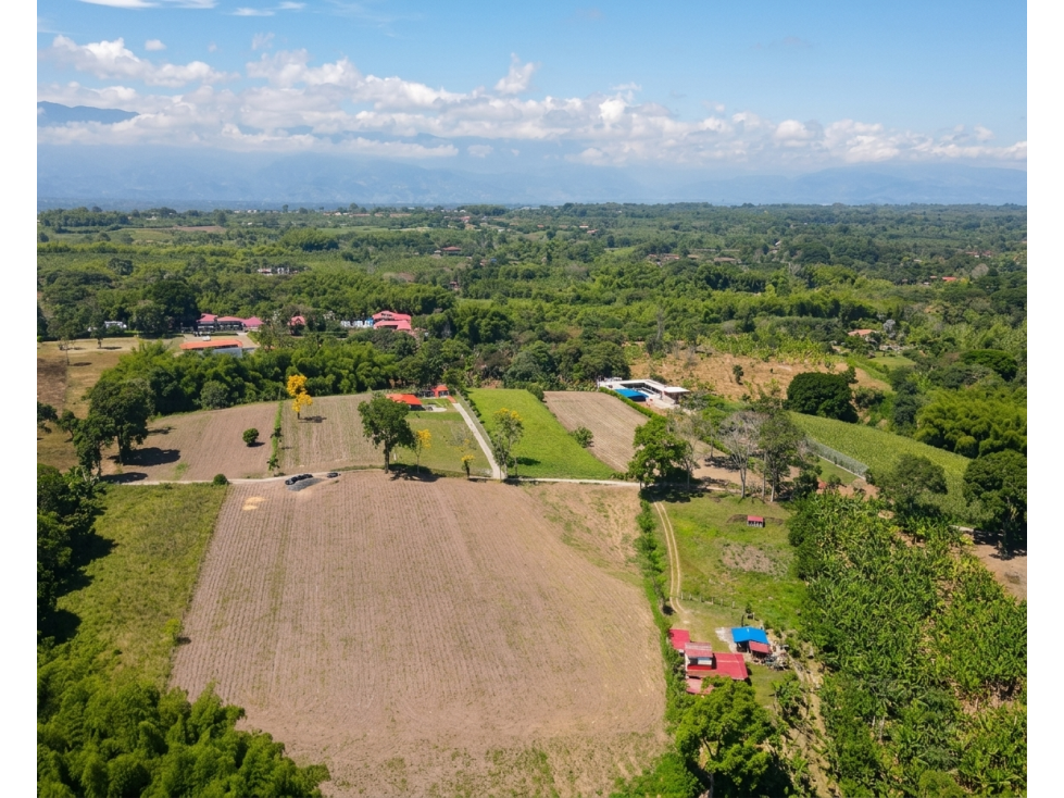 LOTE EN VENTA, VIA MONTENEGRO — foto 2