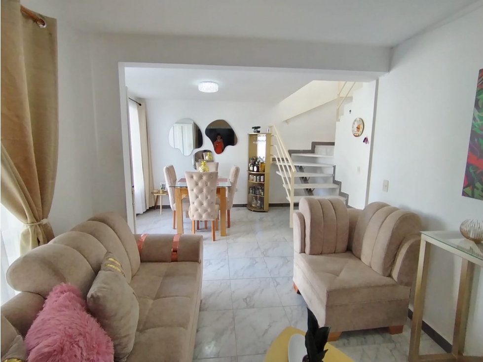 Se vende Casa en el Sur de Armenia Conjunto Cerrado - 2