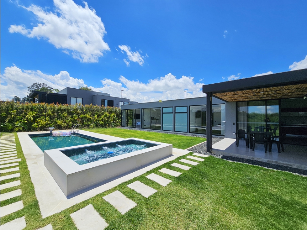 En Venta Casa Campestre Vía Circasia con Vista Panorámica