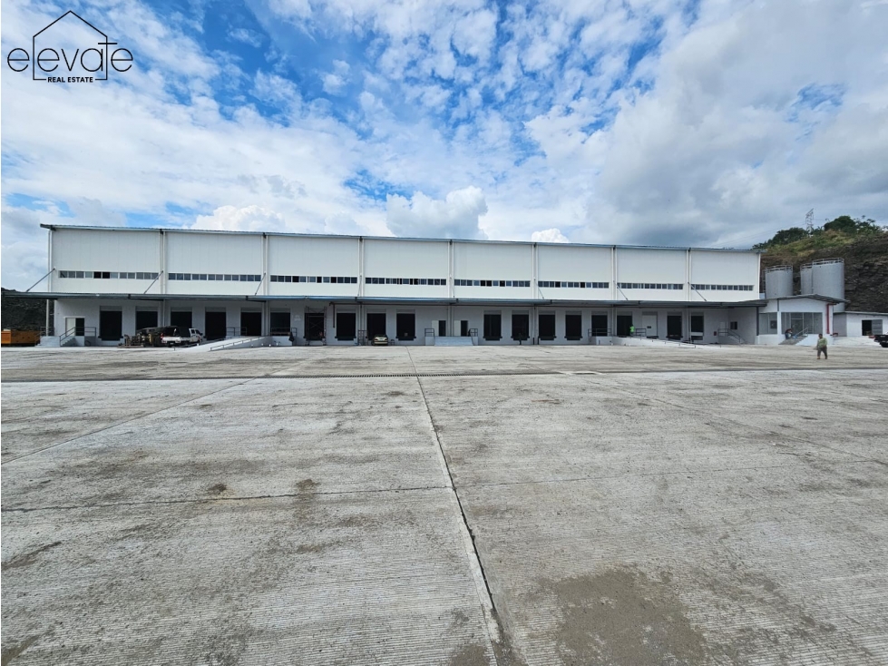 BODEGA CLASE A - CERCA A ROD CAREW ANCON — foto 3
