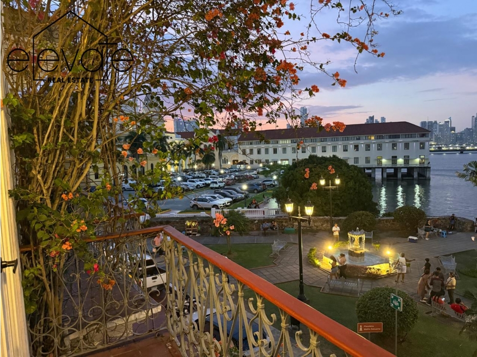 APARTAMENTO - CASCO VIEJO , VISTA AL MAR — foto 6